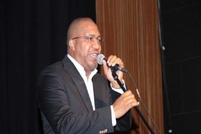 Euclides da Lomba - Músico Angolano