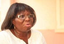 Professora angolana assume funções na União Africana